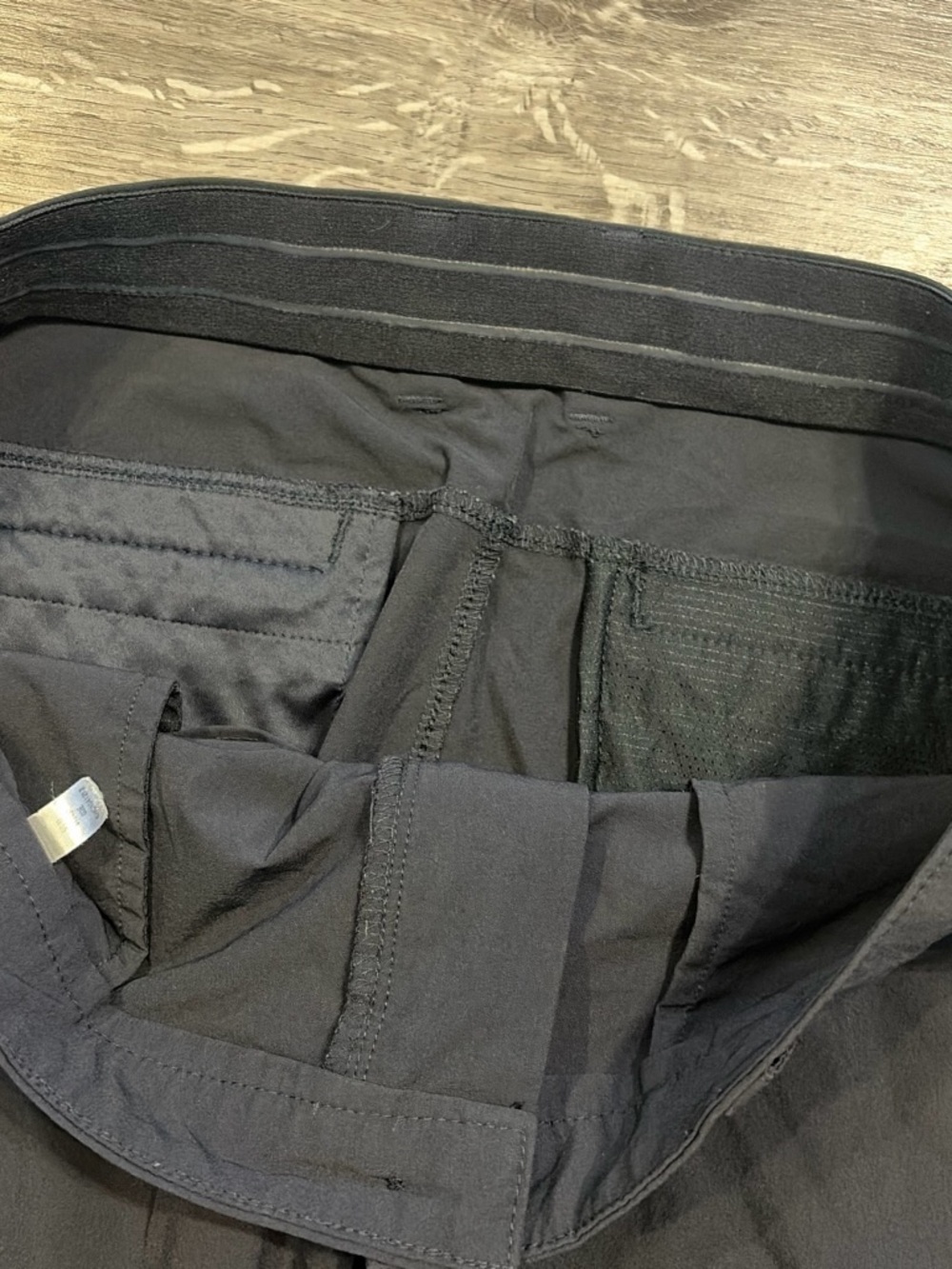 Oakley Black Men's Athletic Shorts with Subtle Logo - Picture 2 of 4